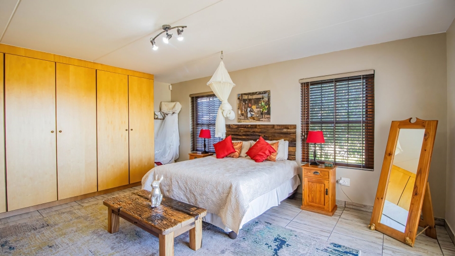 5 Bedroom Property for Sale in Long Acres Country Estate Western Cape